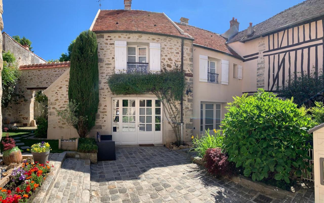 La Maison D'Emilie - Chambres D'Hotes Chaumes-en-Brie Exterior photo